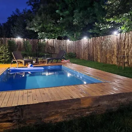 Chalet White *